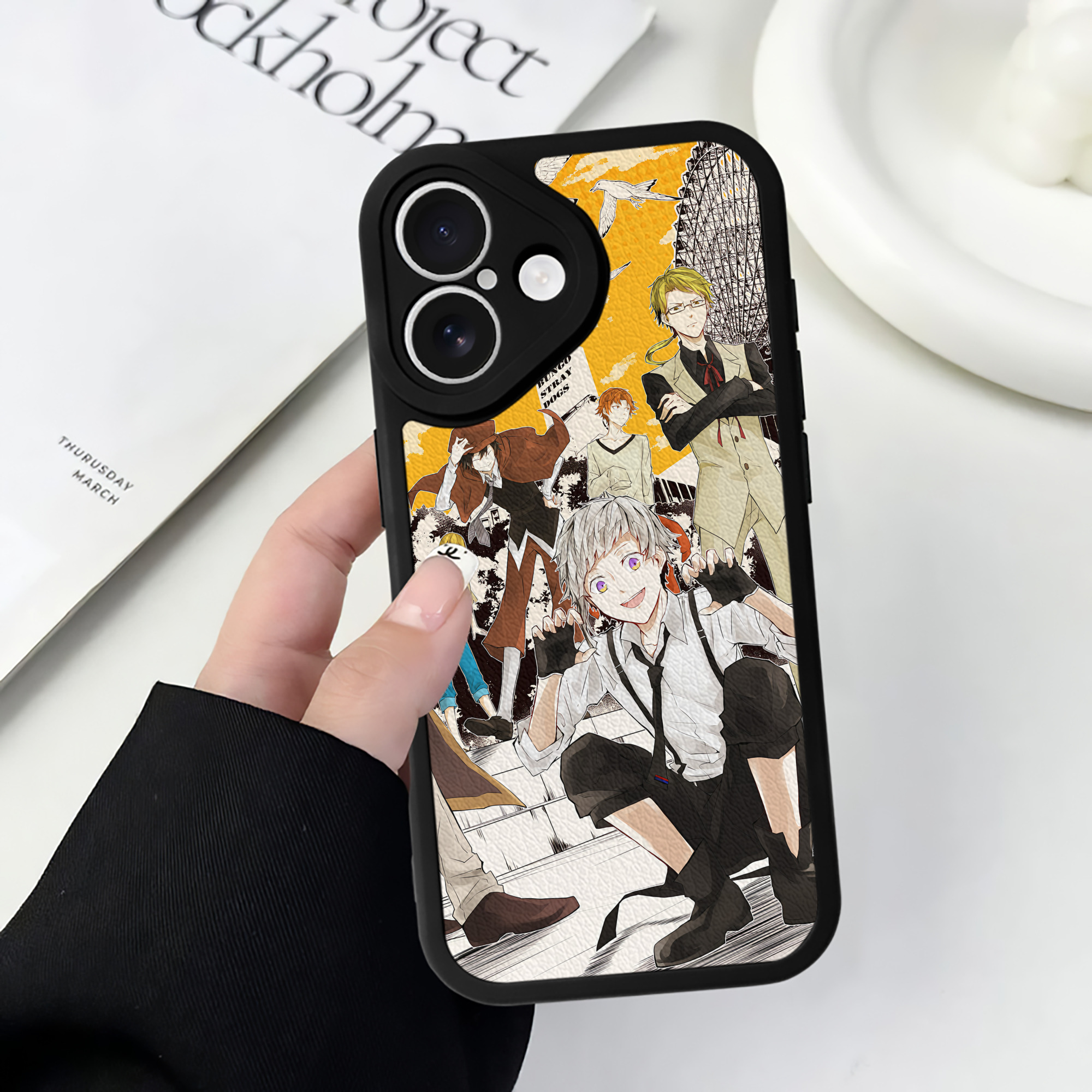 （画像用） 文豪ストレイドッグス Bungo Stray Dogs 【iPhone 16シリーズ対応】シリコンスマホケース（レザー調） 材質：シリコン